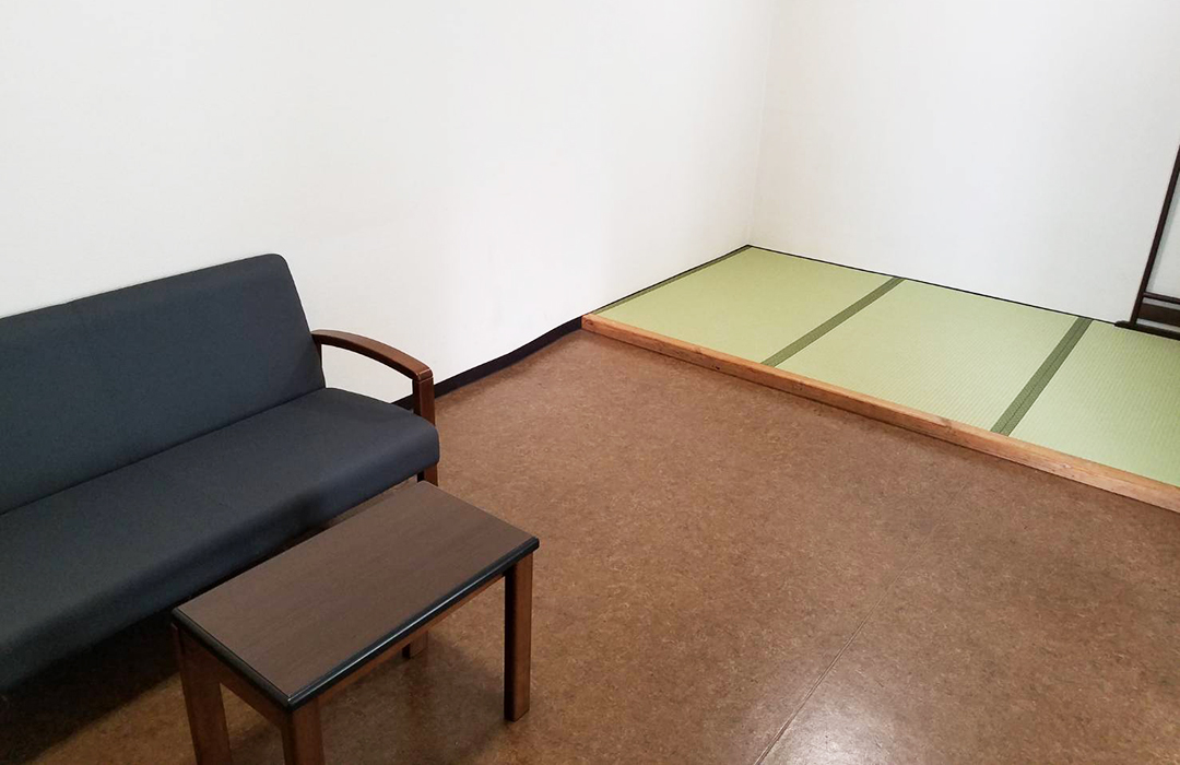 大阪市立小林斎場／親族控室