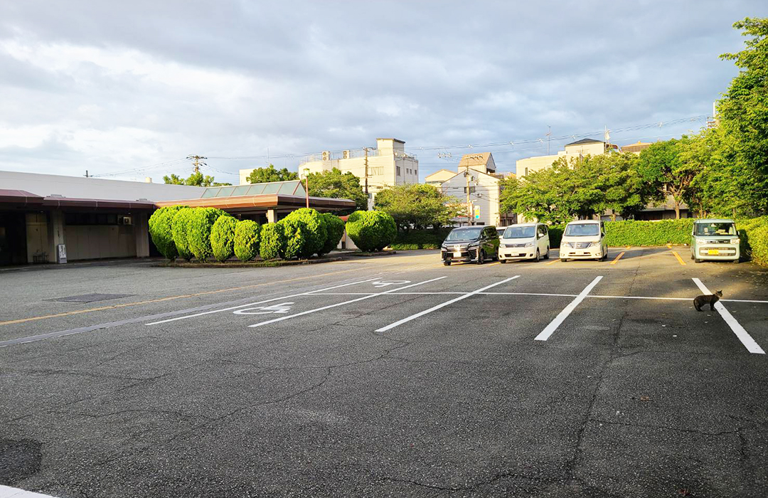 大阪市立小林斎場／駐車場