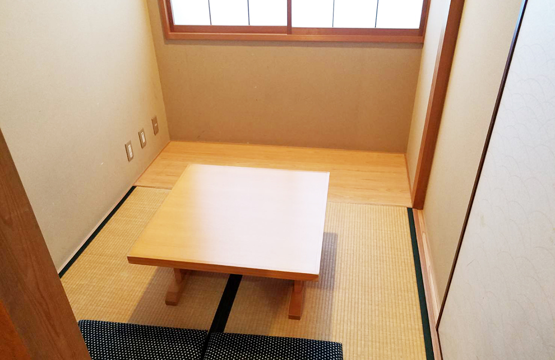 大阪市立鶴見斎場／宗教者控室