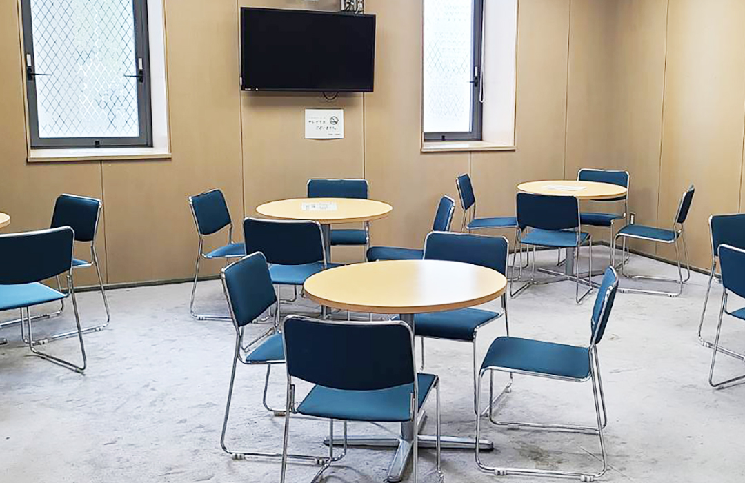 大阪市立瓜破斎場／市民休憩室02