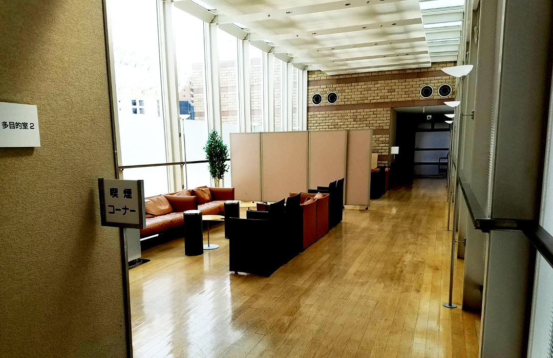 大阪市立葬祭場やすらぎ天空館／2階ロビー