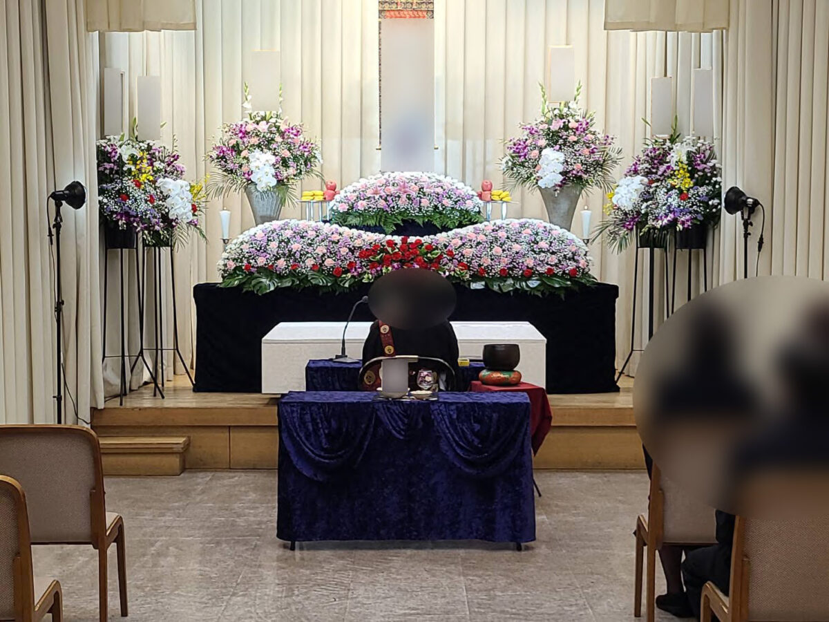 2023年５月２８日 堺市立斎場 第３式場 家族葬 親族１２名一般４名 仏式
