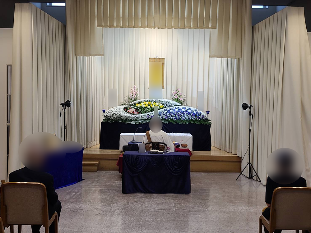 2023年8月14日 堺市立斎場第3式場 家族葬プラン 親族9名 仏式