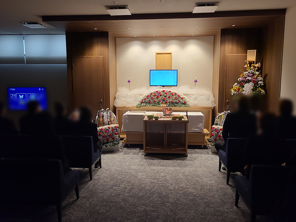 2024年1月7日 熊取ホール 家族葬 親族27名 無宗教 檀波羅斎場入場