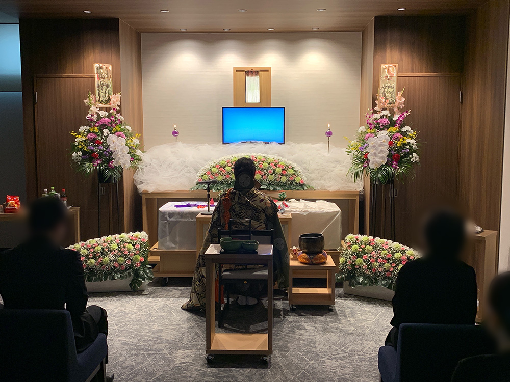 2024年4月1日 熊取ホール 家族葬 親族20名 仏式 岸和田斎場入場
